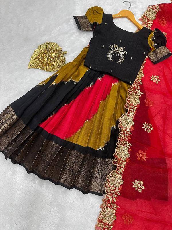 kids lehenga choli silk Kids wear manufacturers in Surat